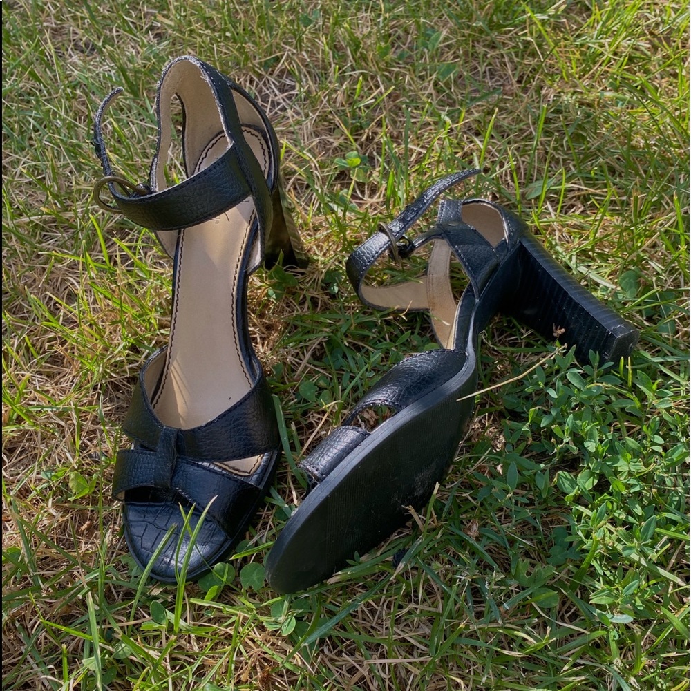 Vintage style heels